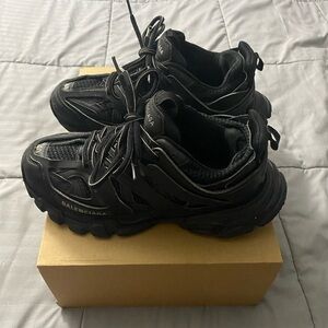 Balenciaga Tracks men’s size 40/US7